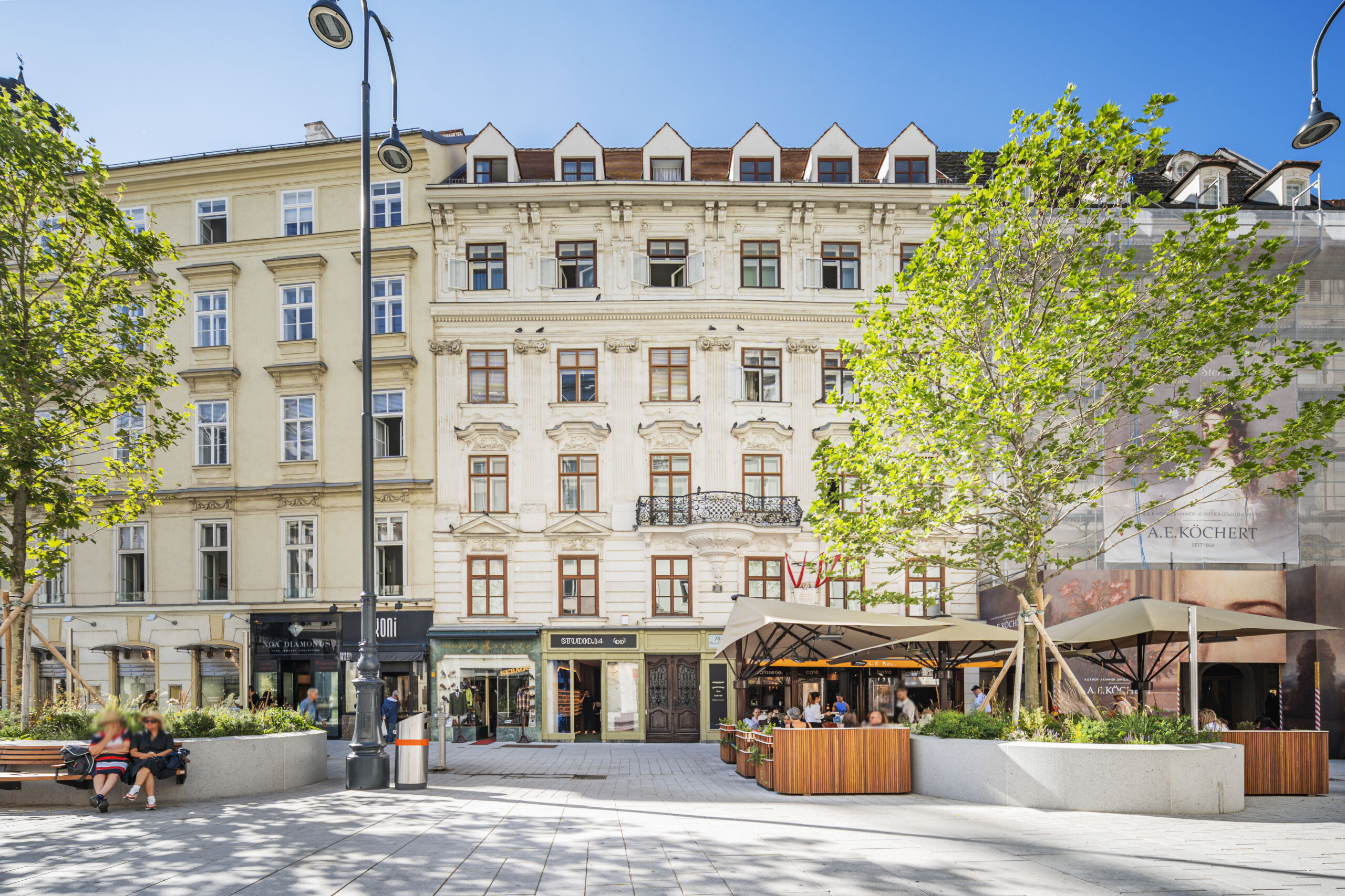 Das geschichtsträchtige Rauchmillerpalais am Neuen Markt 14/Seilergasse 19, 1010 Wien, 1665 errichtet und 1735 vermutlich nach Plänen von Fischer von Erlach umgestaltet, ist seit Sommer 2022 im Besitz der 3SI Immogroup.