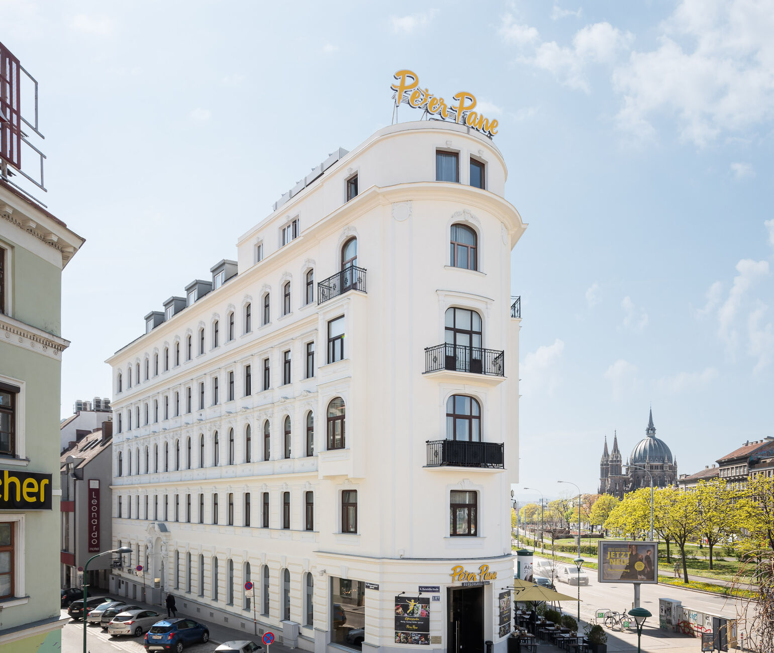 Der um die Jahrhundertwende errichtete Stilaltbau in der Mariahilfer Straße 127 wurde durch die 3SI Immogroup rund 10 Monate umfassend revitalisiert.